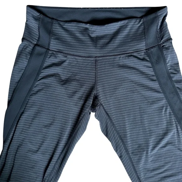Lululemon InStride Crop Leggings Black Pinstripe Mesh Panel Size 12 - Picture 3 of 15